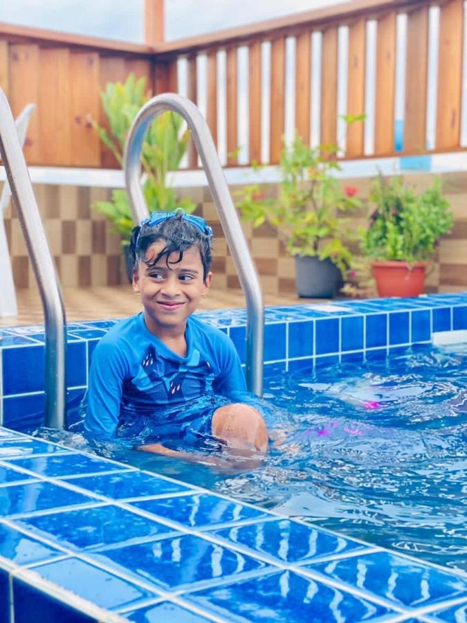 White Beach Holiday At Hulhumale' Extérieur photo