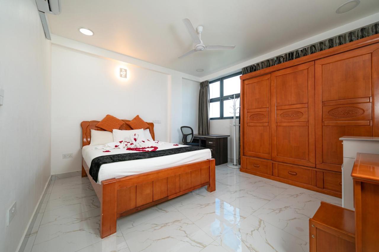 White Beach Holiday At Hulhumale' Extérieur photo
